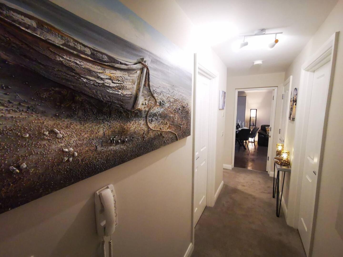 Belfast Central 2 Bedroom Luxurious Modern Stay Buitenkant foto