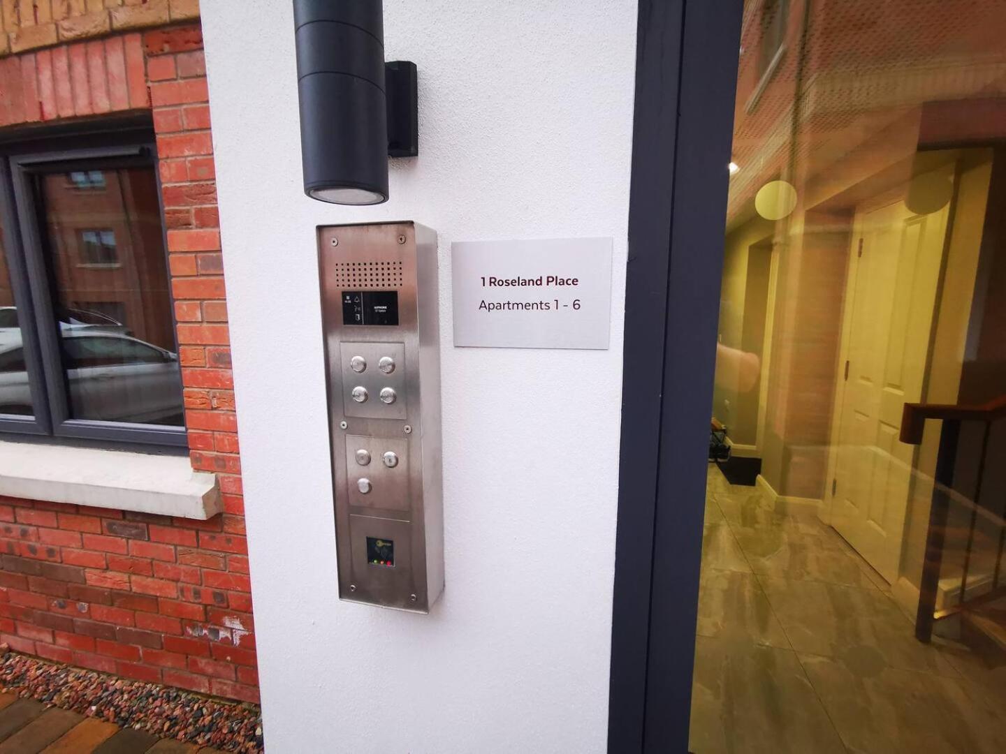 Belfast Central 2 Bedroom Luxurious Modern Stay Buitenkant foto