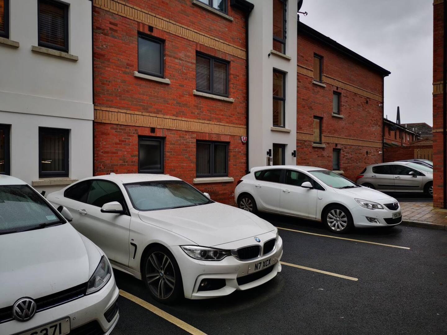 Belfast Central 2 Bedroom Luxurious Modern Stay Buitenkant foto